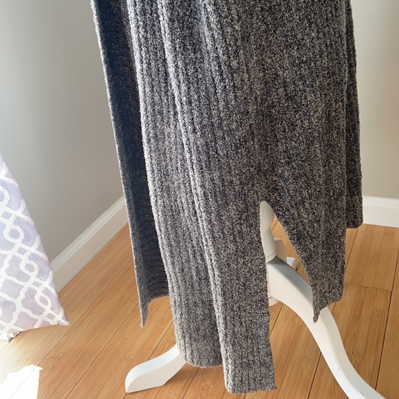 Barefoot Dreams Montecito CozyChic Lite Gray Cozy Cardigan - Picture 9 of 13